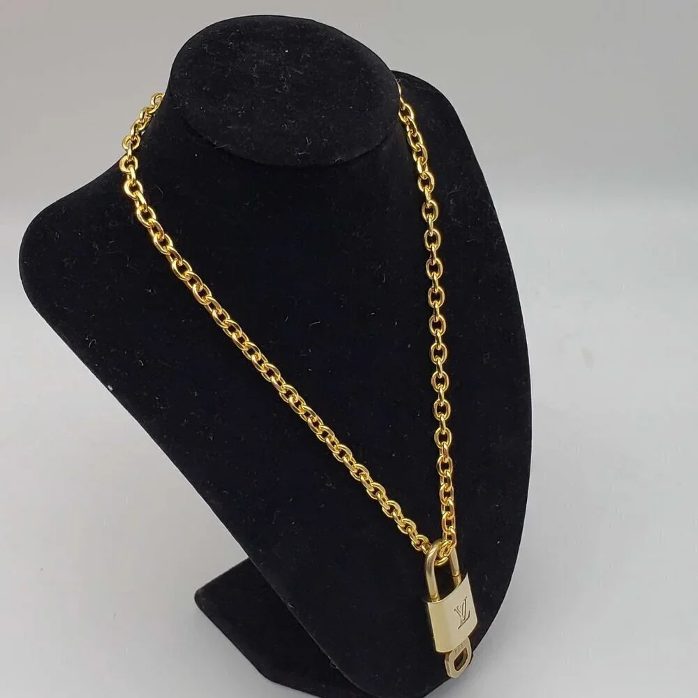 100% Auth Louis Vuitton Lock & Key with unbranded 18k Gold Plated Chain Necklace